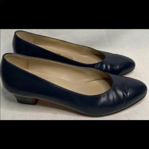 Salvatore Ferragamo pumps 6